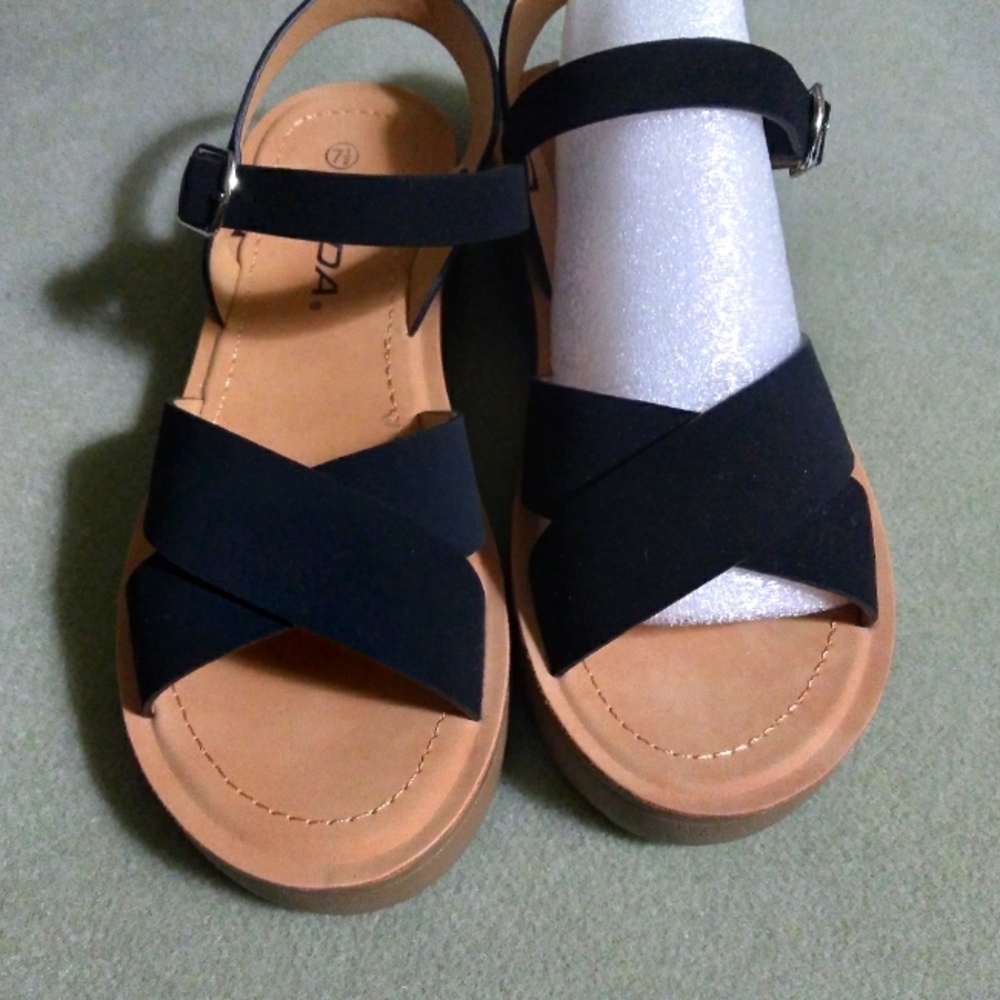 Black platform sandals